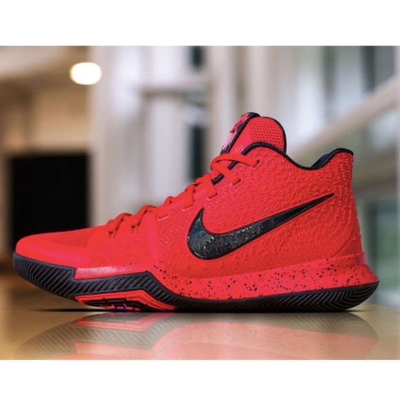 Men's Nike Kyrie 3 Candy Apple (Size 16) NWOB - Picture 1 of 8